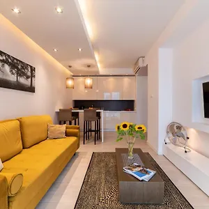 Platinum Towers E-apartments Warszawa
