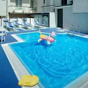 https://hotel-haiti-cattolica.emilia-romagnahotels.net